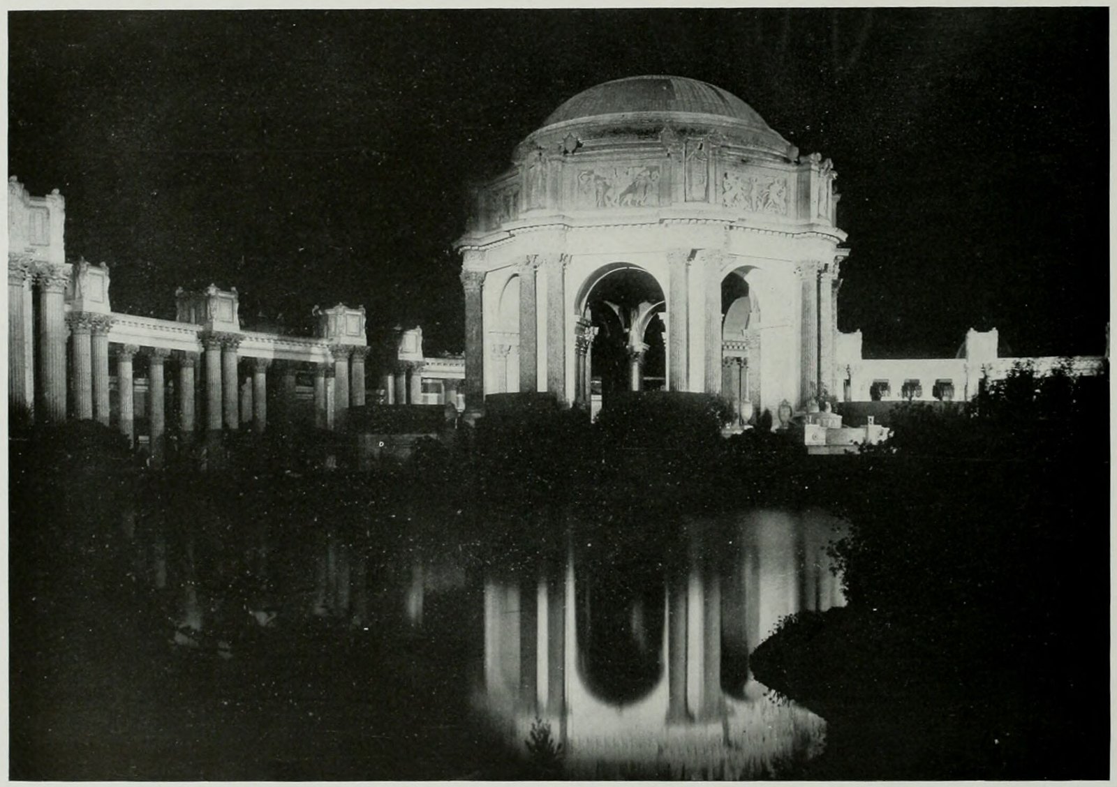 The Rotunda of the Palace of Fine Arts at night
